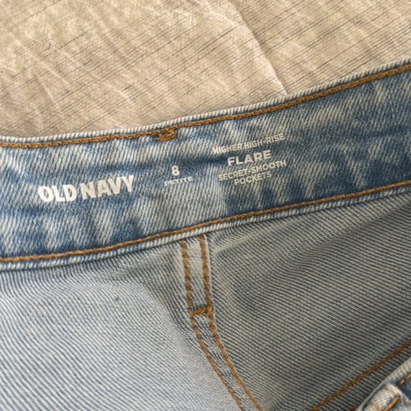 Old Navy EUC Flare Jeans 8P - Picture 3 of 5